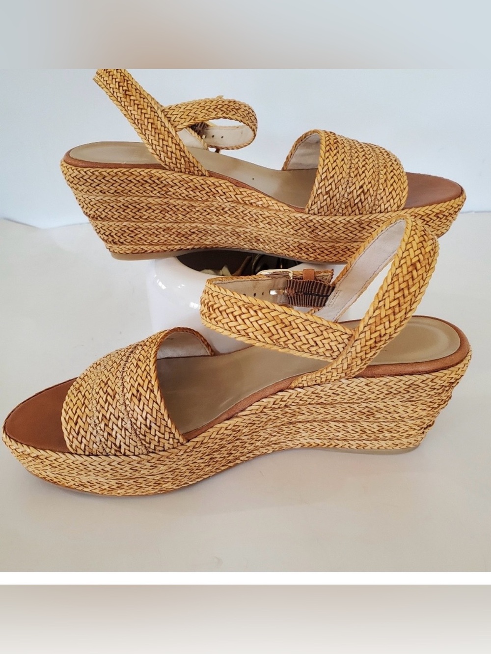 STUART WEITZMAN Sz 8 Tan
Barbados Leather Braided Wedge Platform Sandals 3" - Picture 2 of 5